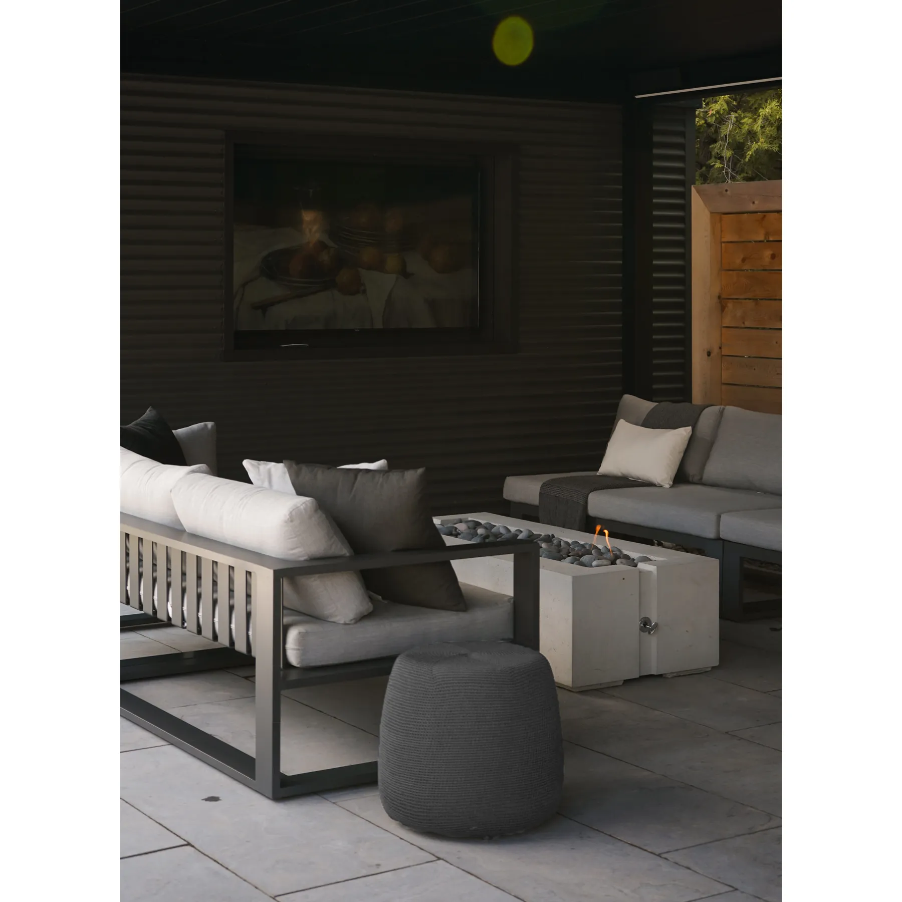 Dekko Avera Concrete 60" Fire Pit & Cover