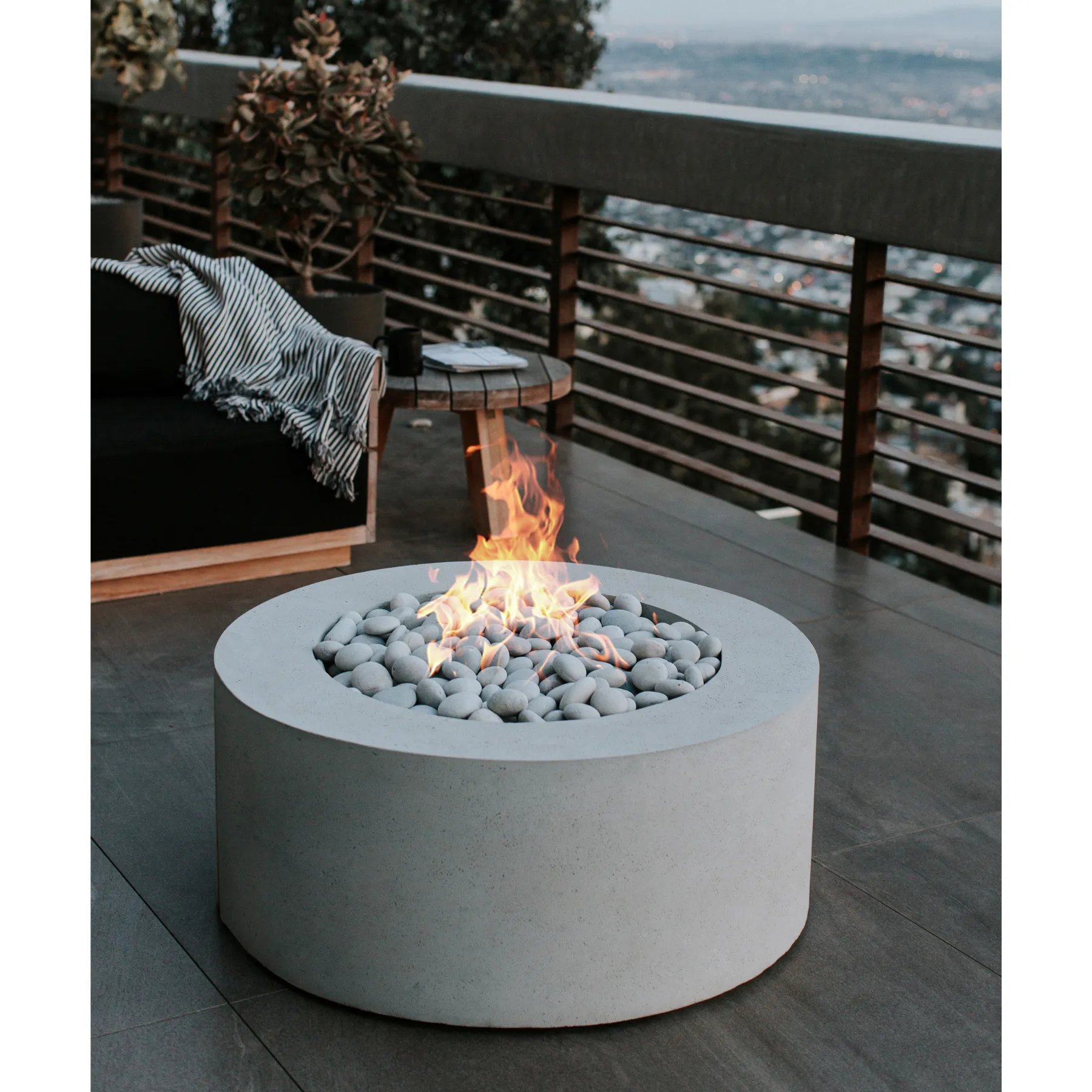 Dekko Belmont Concrete Fire Pit & Cover