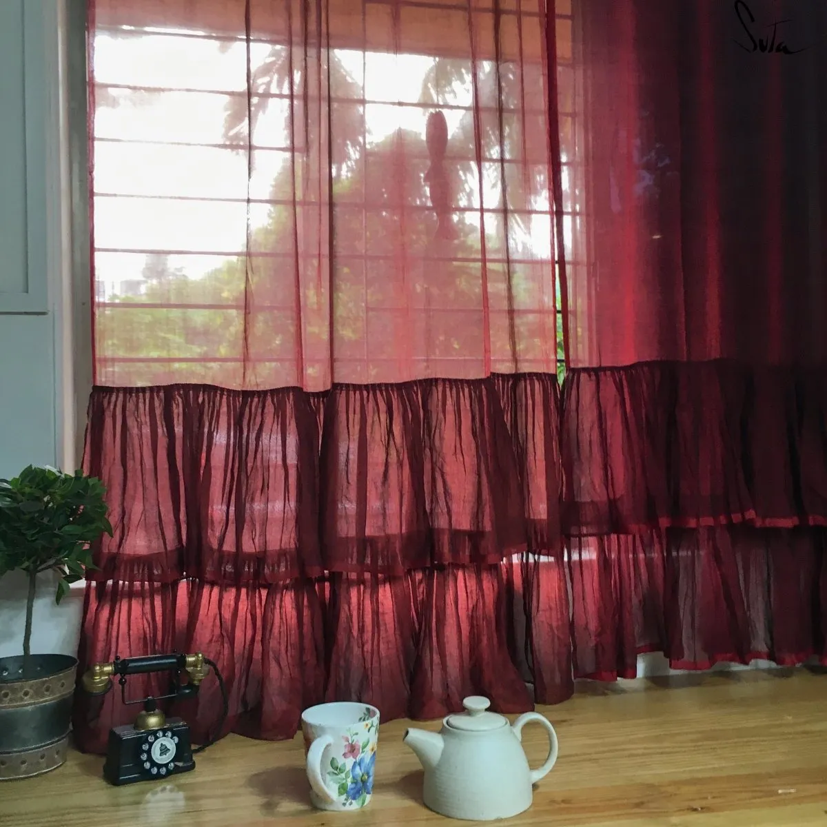 I Dream Of Plums (Curtain)