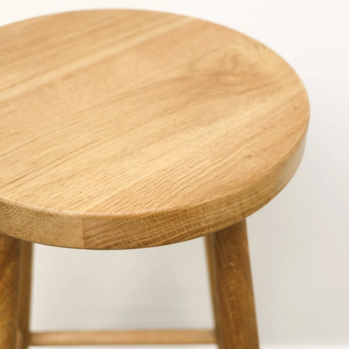 Modern Elegant Vaasa Oak Wood Breakfast Bar Stool Barstool