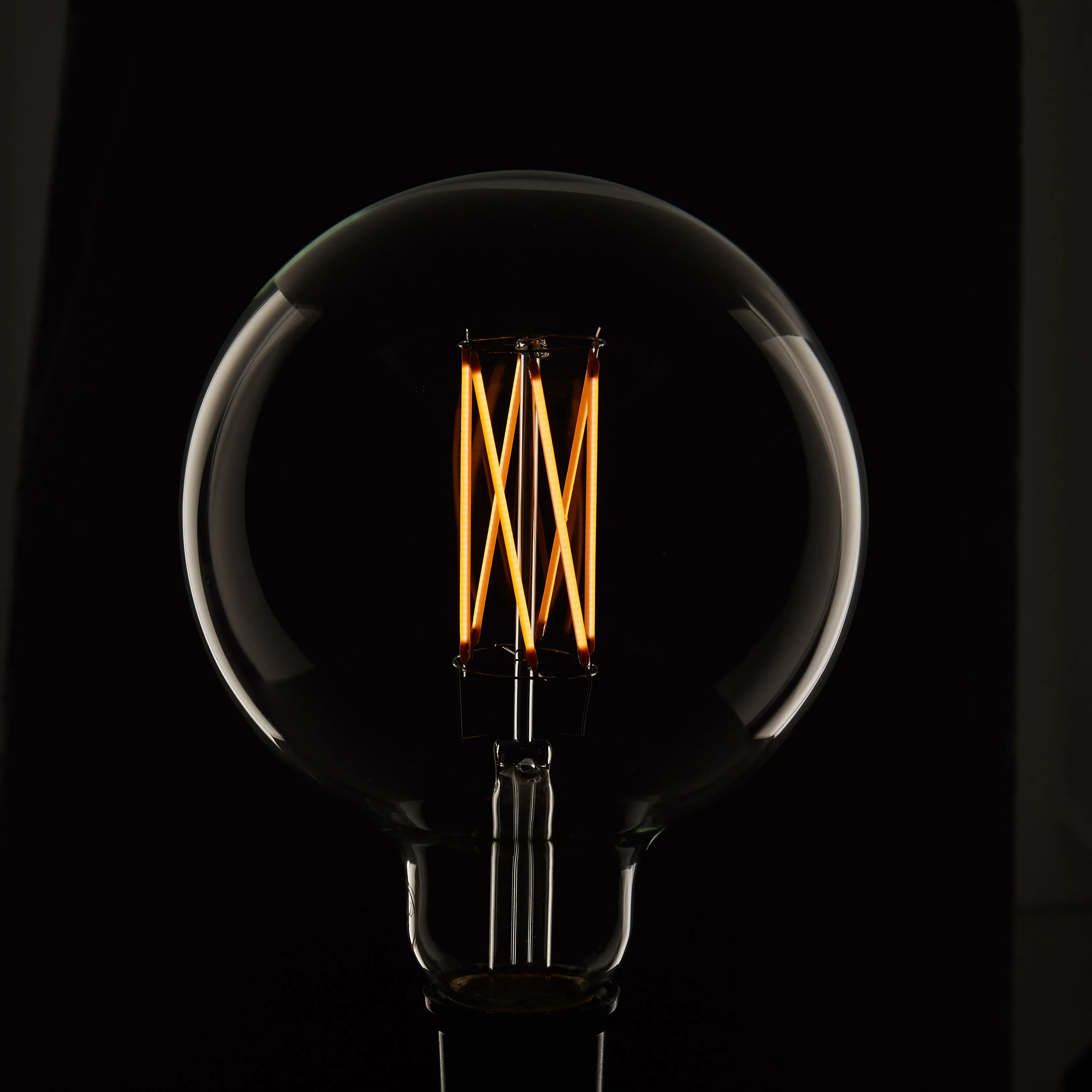 Nova 6W LED Filament Light Bulb